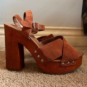 Lucky Brand 70s Style Studded Block Heel Sandal